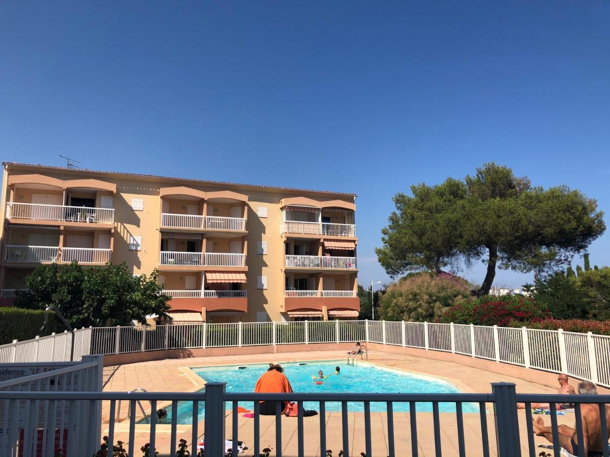 Apartment Newly Renovated Aircond-Wifi-Pool-Sea View-150M To Beaches- Saint Aygulf Zewnętrze zdjęcie