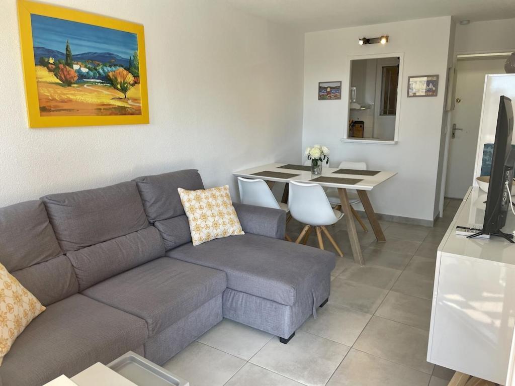 Apartment Newly Renovated Aircond-Wifi-Pool-Sea View-150M To Beaches- Saint Aygulf Zewnętrze zdjęcie